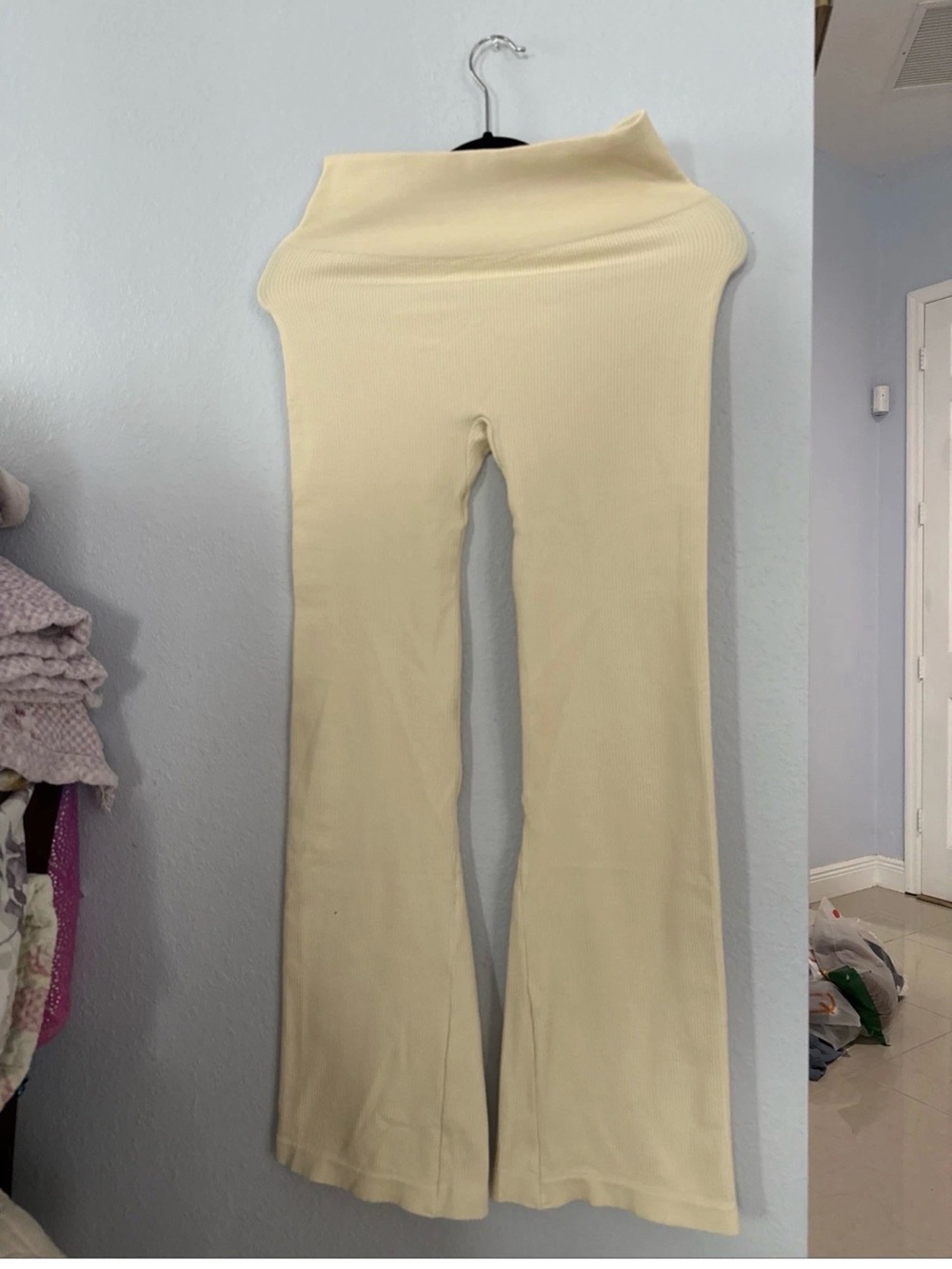 OQQ High-Waist Ribbed Flare Pants - Cream brand new